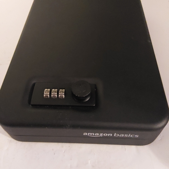 Portable security case lock box safe with combination (26) - Picture 7 of 10